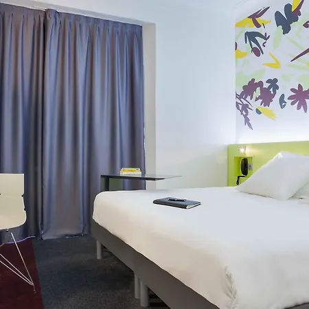 Ibis Styles Nantes Centre Gare Hotel Exterior photo